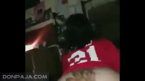 que rico se mueve esta morra y como se abre el culo para que le entre mas