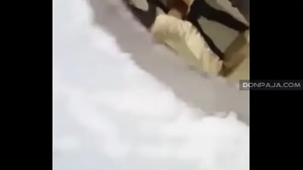 graban a parejita de novios cogiendo