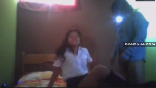 chavita colegiala se deja coger de perrito por el profesor