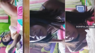 chavita cachonda se graba en su habitacion haciendo de todo