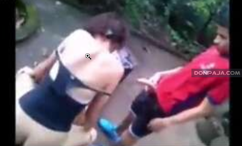 jovencita putita se deja coger por varios de sus compañeros del colegio