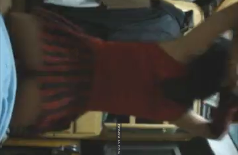 uff que rico se ensarta esta colegiala putita en la pinga del amigo