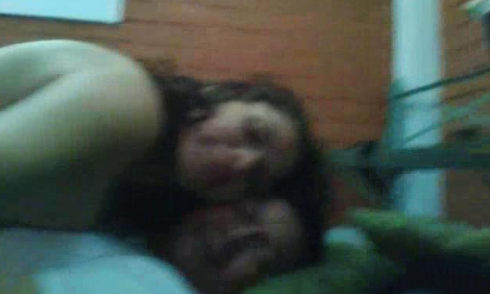 chavita adolescente se deja coger por hombre maduro a cambio de dinero