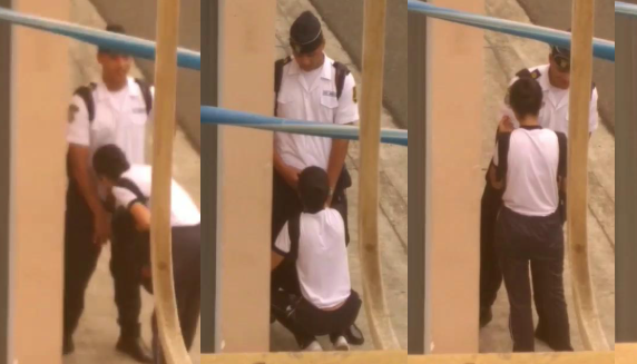 graban a una morrita colegiala chupandosela a uno de sus compañeros de la prepa