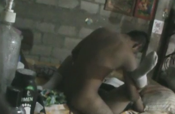 camara escondida a una morrita colegiala