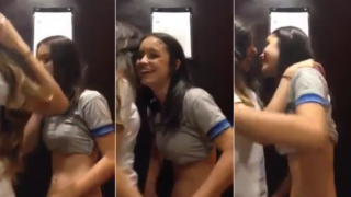 colegialas lesbianas se dejan grabar mientras que se dan tremenda cachondeada