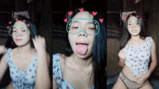 la colegiala se pone traviesa y se quiere encuerar todita