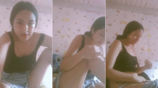 jovencita mexicana putita se graba quitandose los calzones y se abre de piernas