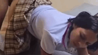 chibola peruana se deja coger de perrito al salir de la escuela