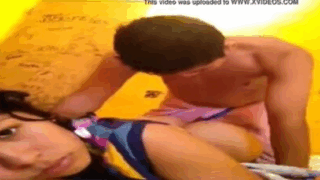 jovencita mexicana se graba cogiendo con el novio en su habitacion