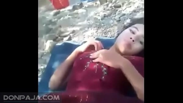 llena de mocos a morrita que se lleva a coger en el monte