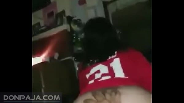 que rico se mueve esta morra y como se abre el culo para que le entre mas