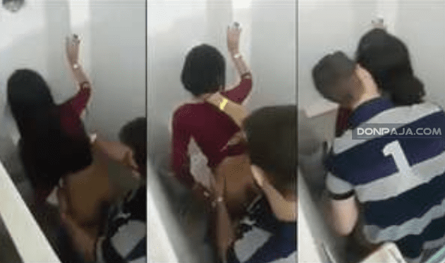 parejita de novios adolescentes los cachan cogiendo en los baños del colegio