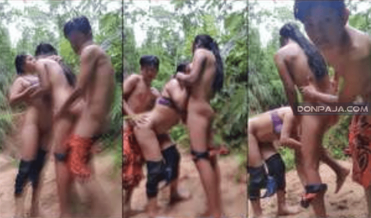 joven convence a dos de sus compañeras del colegio para cogerlas juntas WOW