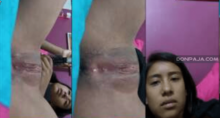 Meredith mostrando a detalle su rosada y apretada panocha