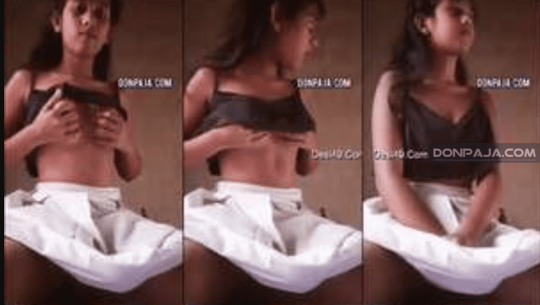 colegiala hondureña se graba sin calzones enseñando las tetas y se toca rico