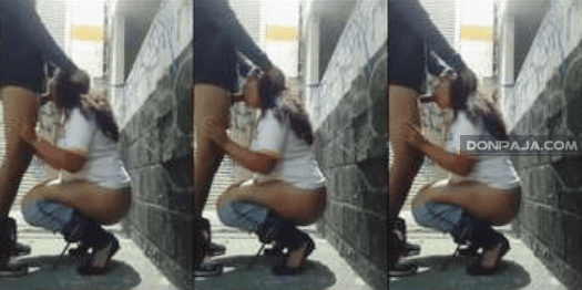 colegiala mexicana se la chupa al profesor y despues le dice que la quiere coger