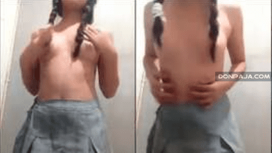 chavita colegiala se desviste en los baños del colegio