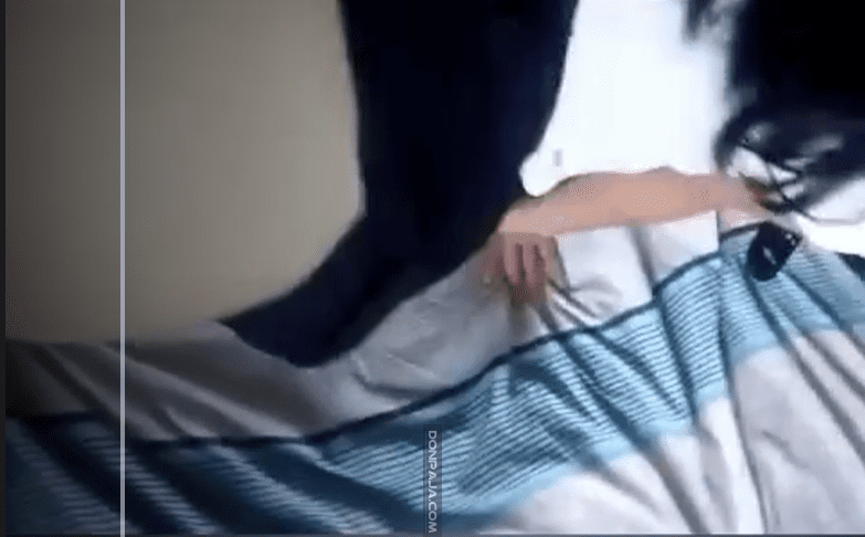 tremendas nalgotas que tiene esta deliciosa colegiala mexicana que la cogen de perrito