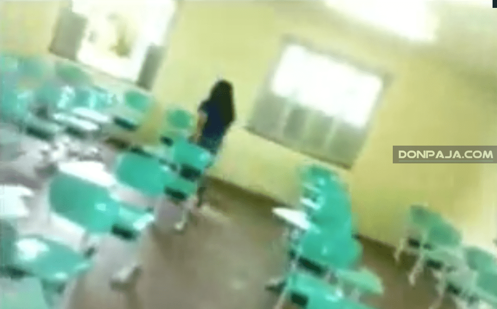 cogiendo a morrita colegiala dentro del salon de clases