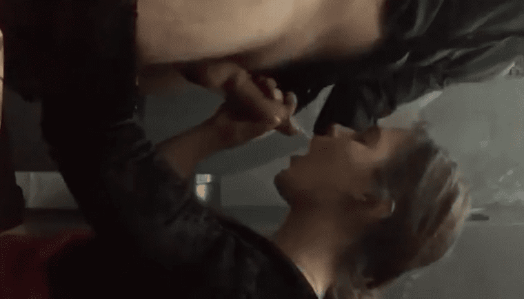 morrita se mete toda la pinga del novio a la boca y  la chupa como paleta