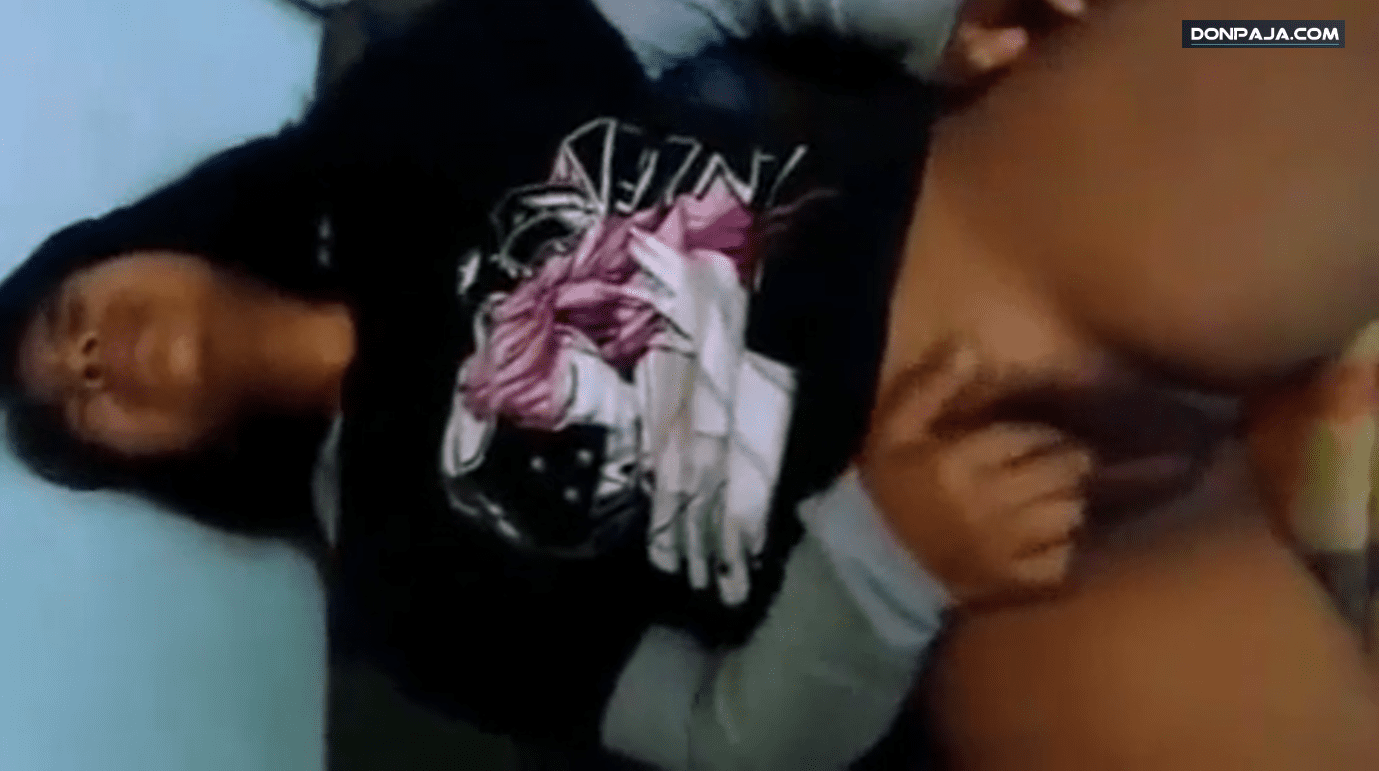 morrita mexicana le cumple fantasia al novio de dejarse grabar mientras se masturba