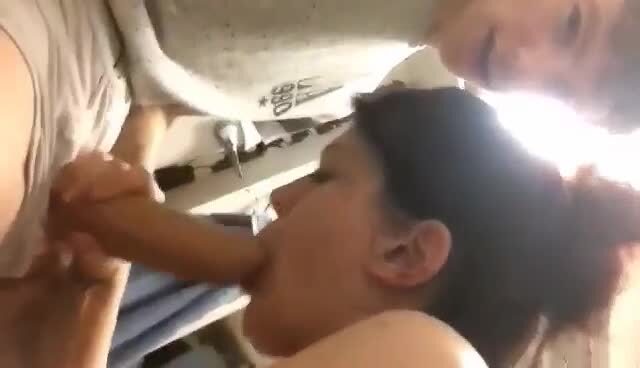 mamada al vergon del salon y la morrita colegiala se deja grabar