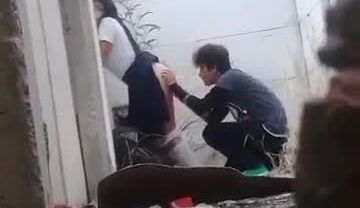 Mi amigo haciendo el ridiculo con la mas buena del salon