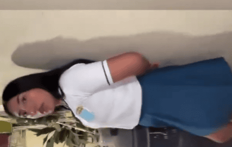 colegiala mexicana no queria coger pero termina en cuatro con los calzones abajo