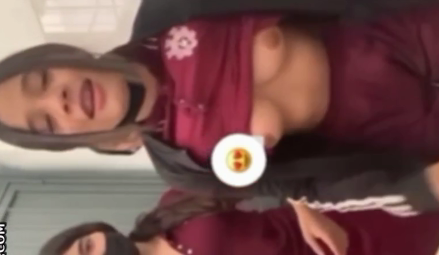 lo que pasa en los baños del colegio